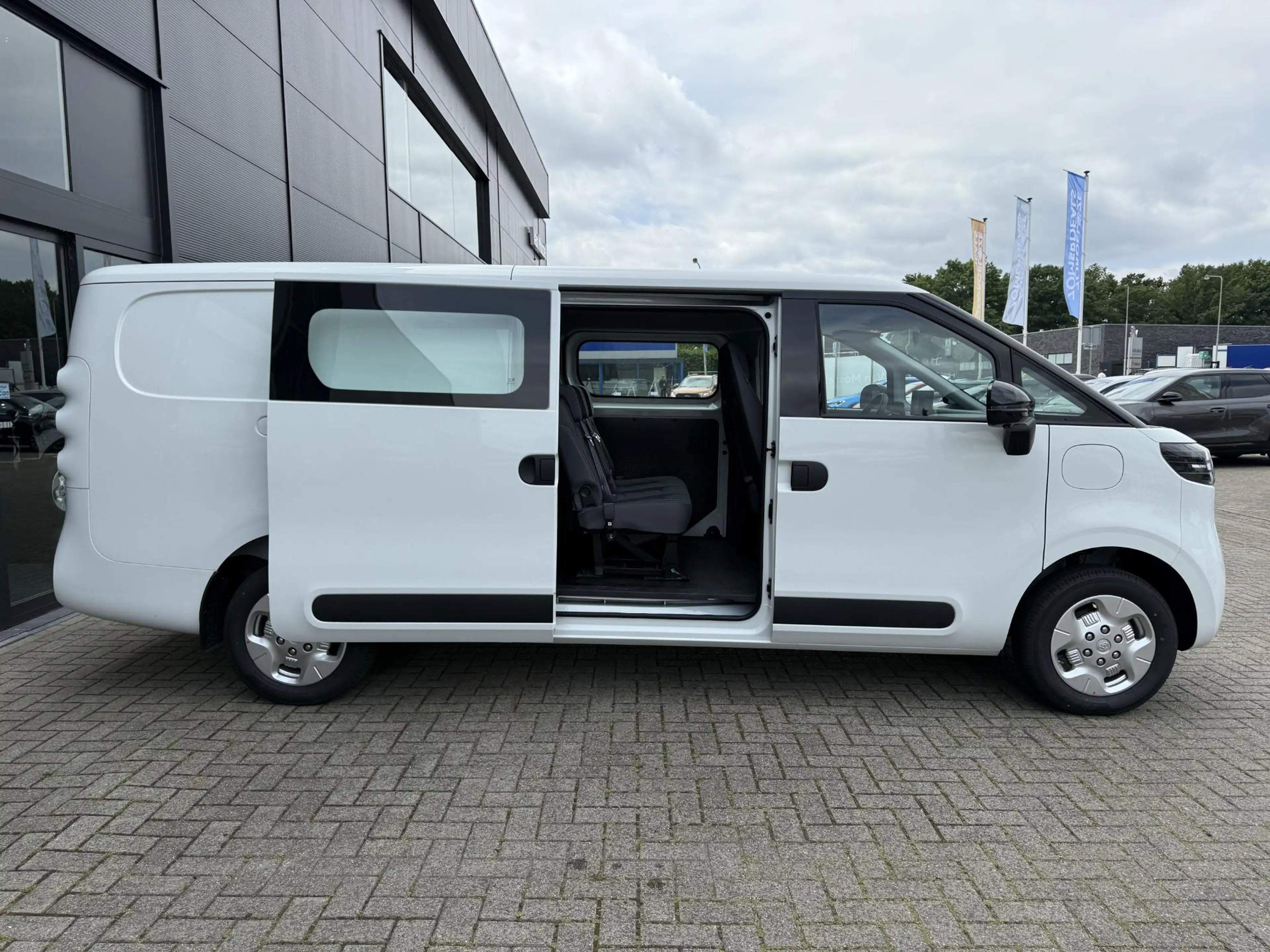 Maxus eDeliver 5 DC L2H1 64kWh Aut. Dubbele Cabine WLTP tot 489 KM — photo 5