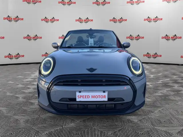 Mini Convertible view 2
