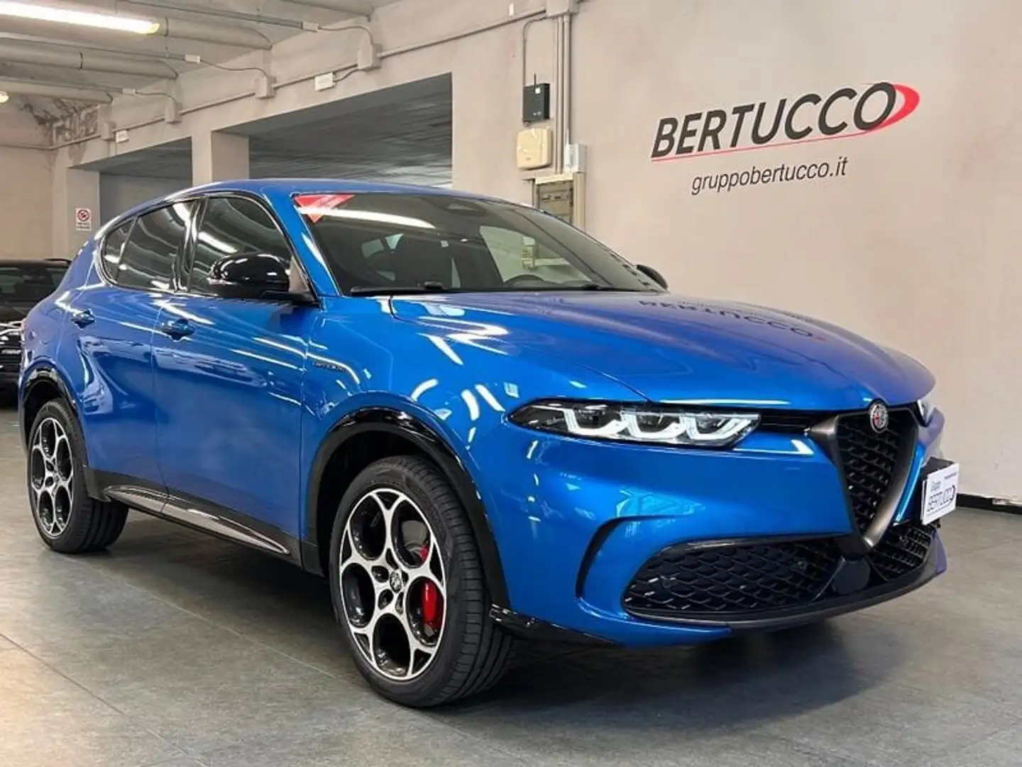 Alfa Romeo Tonale 1.3 280 CV PHEV AT6 Q4 Veloce Bleu - 1