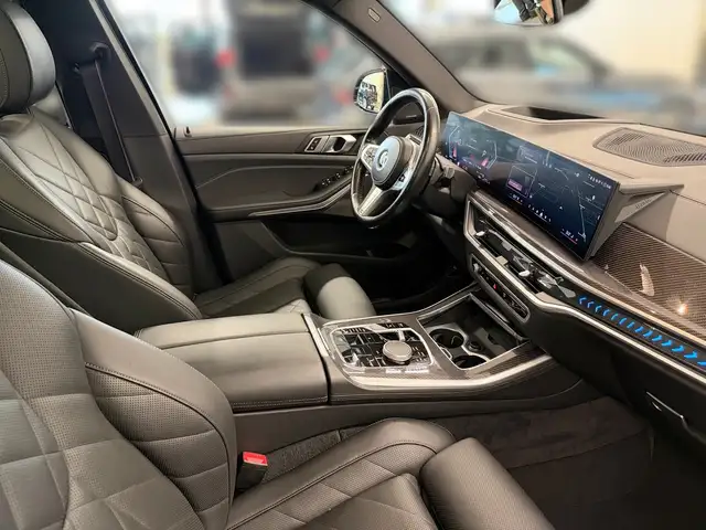 BMW X5 view 13