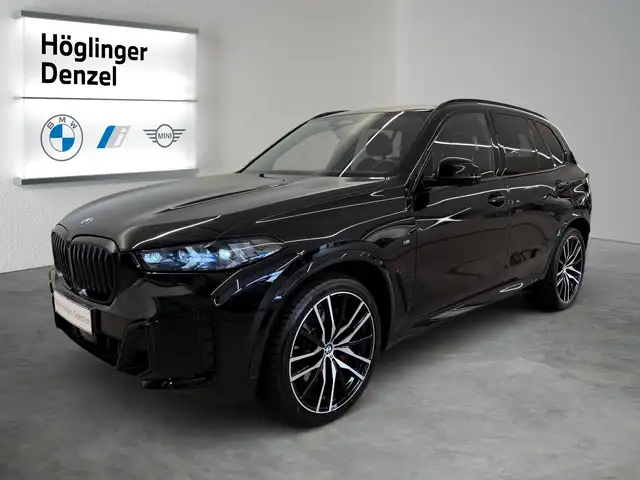 BMW X5 view 2