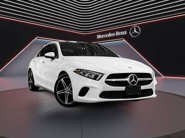 220 4MATICE SEDAN - Ensemble Premium | Volant Chauffant | Navigation