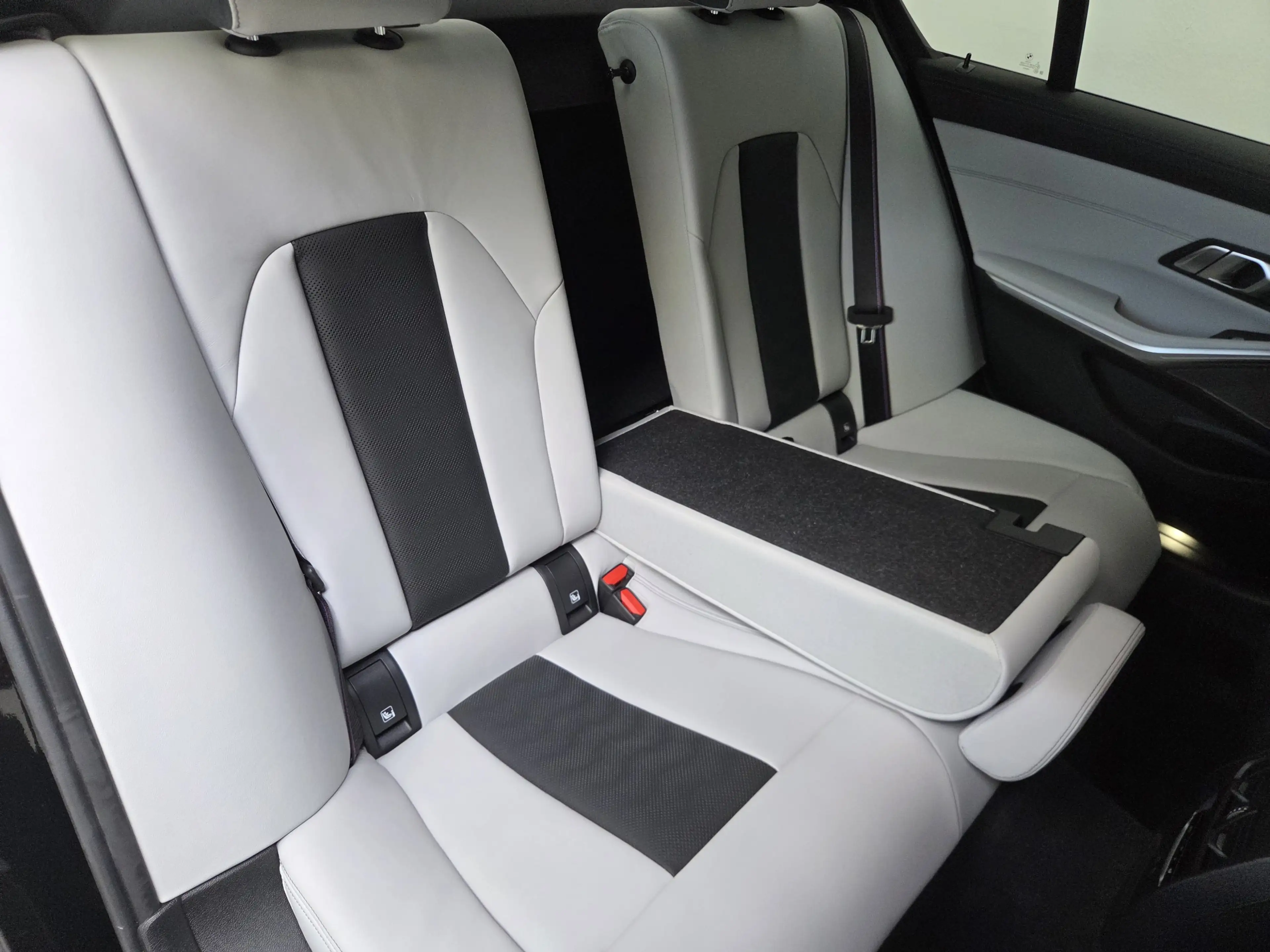 BMW M3 Comp. xDr ACC 360° Sitzlüftung Carbon H&K — photo 28