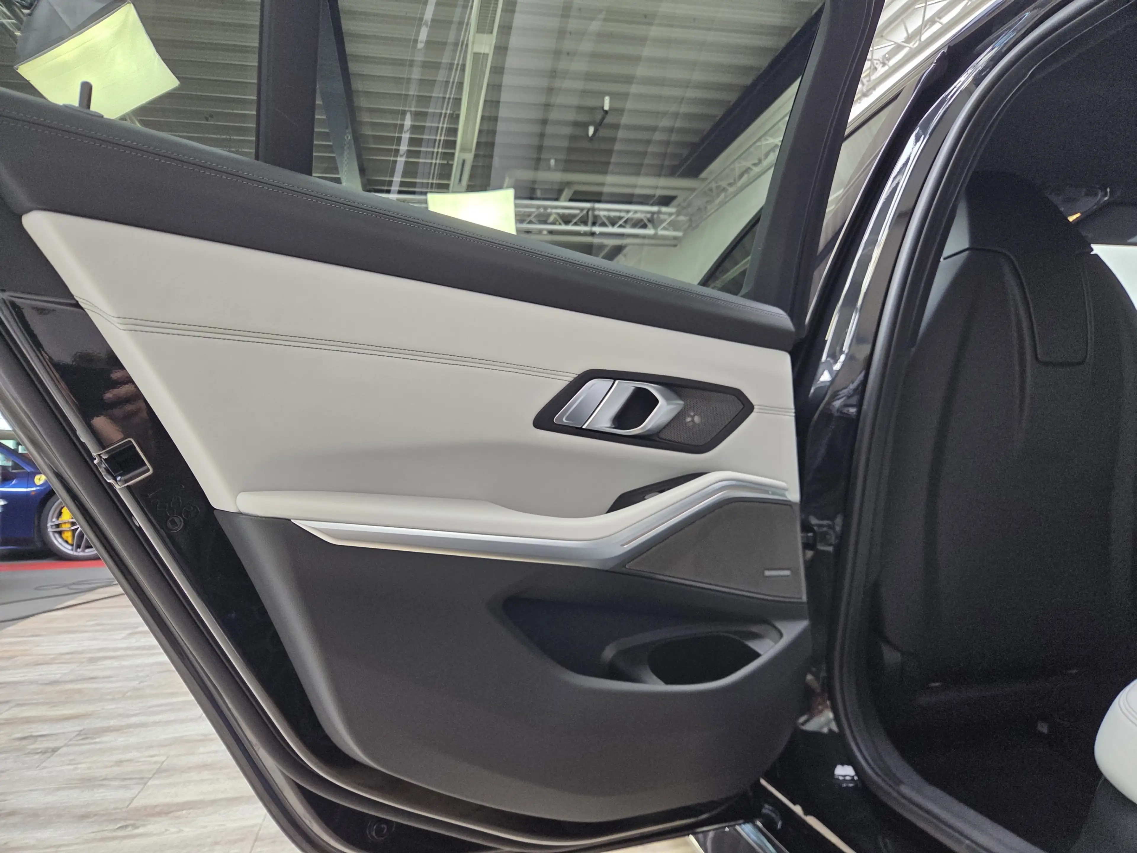 BMW M3 Comp. xDr ACC 360° Sitzlüftung Carbon H&K — photo 21