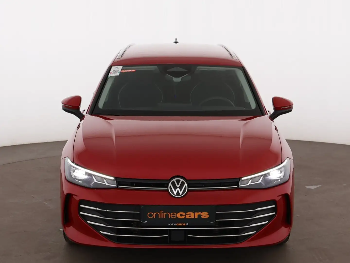 Volkswagen Passat Variant 2.0 TDI Business Aut LED 360-CAM Rot - 2