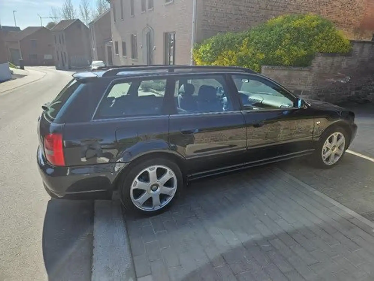 Audi S4 b5 Avant 2.7 quattro Negru - 1