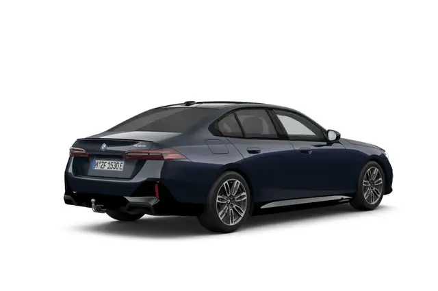 BMW 5 Series view 2