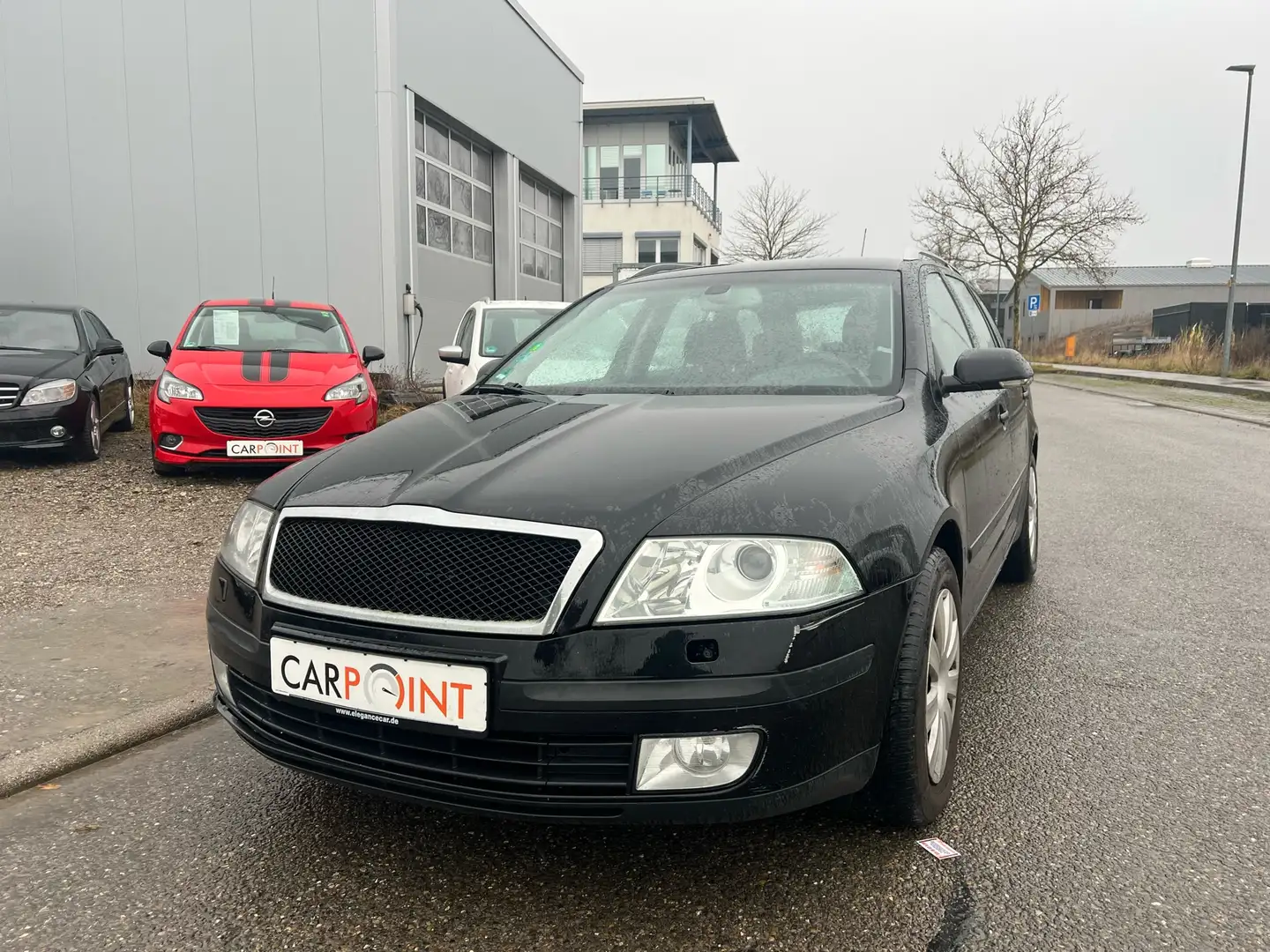 Skoda Octavia *2,0TDi*Klima*Xenon*Navi*ALU*AHK* Noir - 2