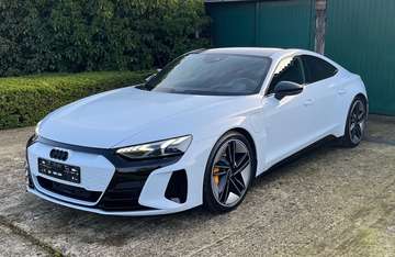 E-Tron GT ZEER MOOIE WAGEN IN GOEDE CONDITIE EN MET HEEL VEEL OPTIES