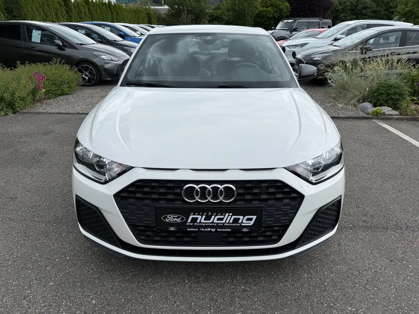 Audi A1 Sportback 30 TFSI PDC/Carplay/SZH Blanc - 2