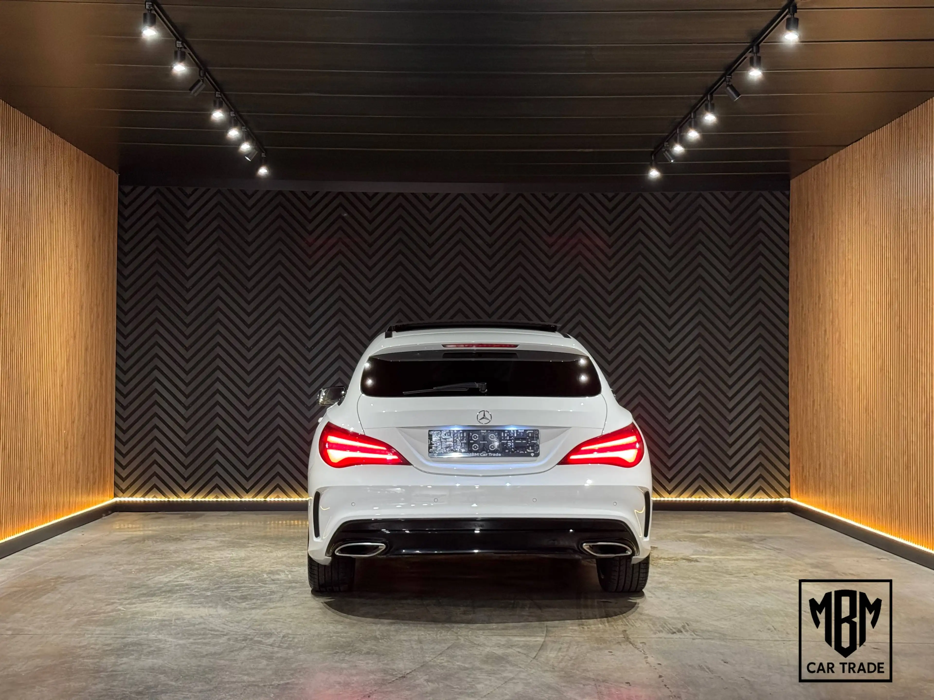 Mercedes-Benz CLA 200 d✅Business Solution AMG Line 12 Maanden GARANTIE Pano Alcantara Dodehoek Zetelverwarming — photo 3