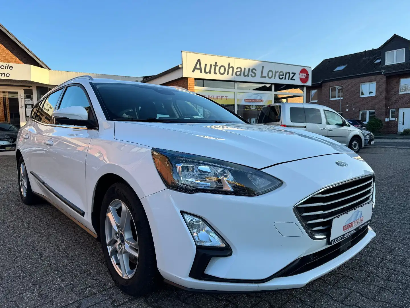 Ford Focus Turnier Cool & Connect /1.Hand/Navi/PDC Bianco - 1