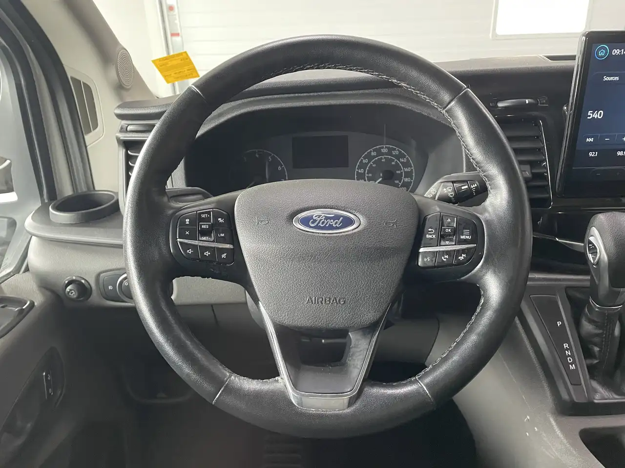 Ford Transit Passenger Wagon снимка Ford Transit Passenger Wagon