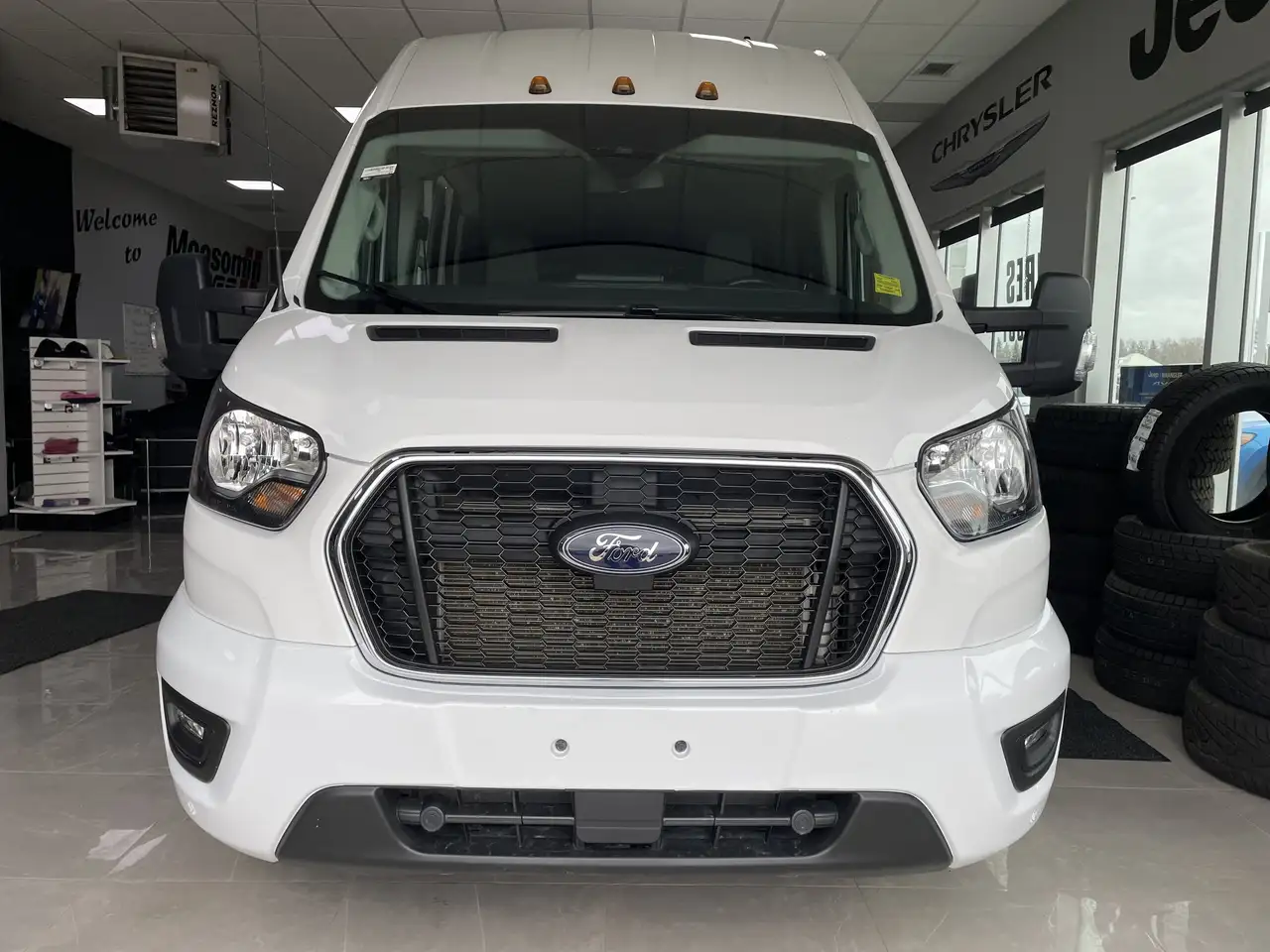 Ford Transit Passenger Wagon снимка Ford Transit Passenger Wagon