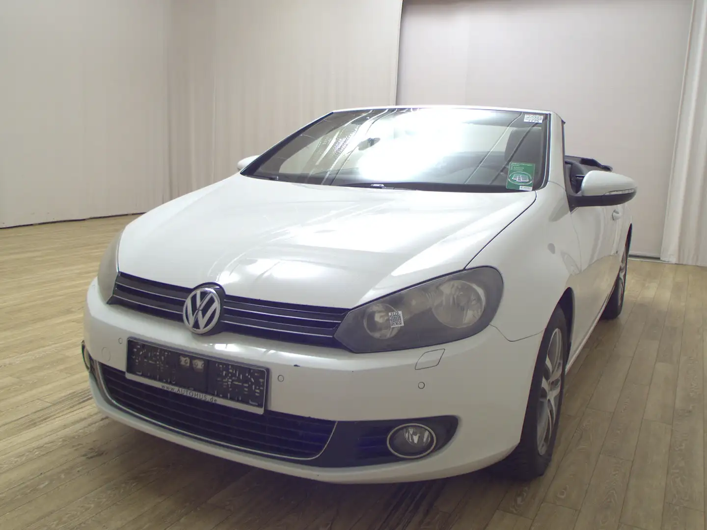 Volkswagen Golf -6 1.6 TDI Cabriolet PDC SHZ Blanc - 2