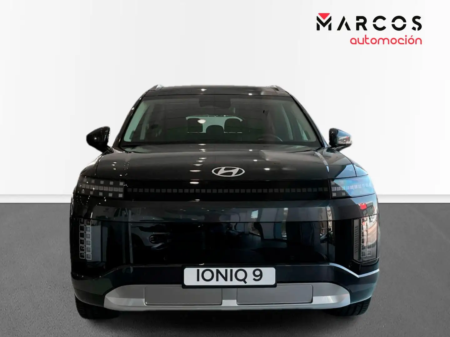 Hyundai IONIQ 9 110kWh AWD Energy Šedá - 2