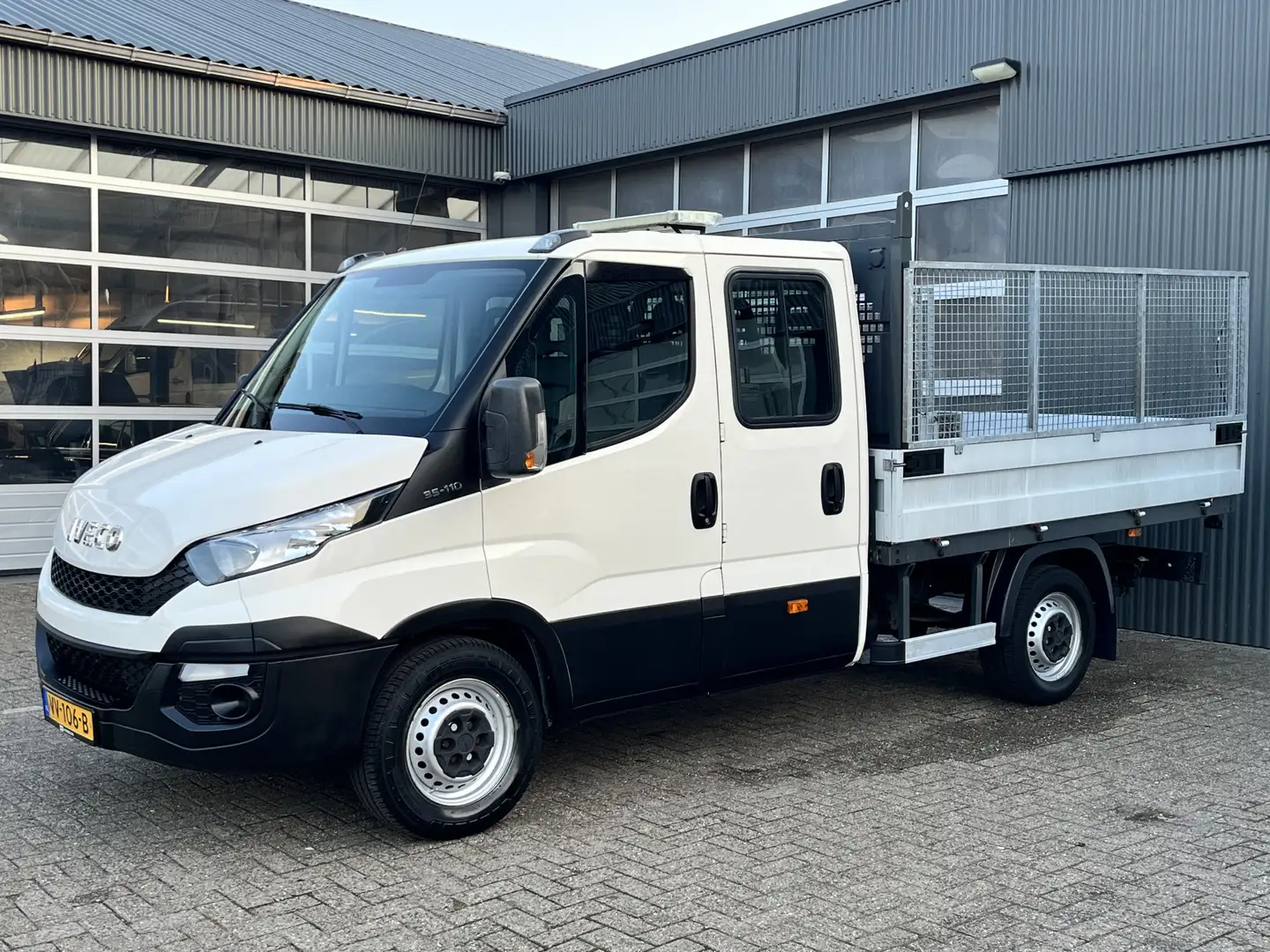 Iveco Daily 35S11D 2.3 345 Airco Trekhaak 3500kg trekgewicht 7 Wit - 2