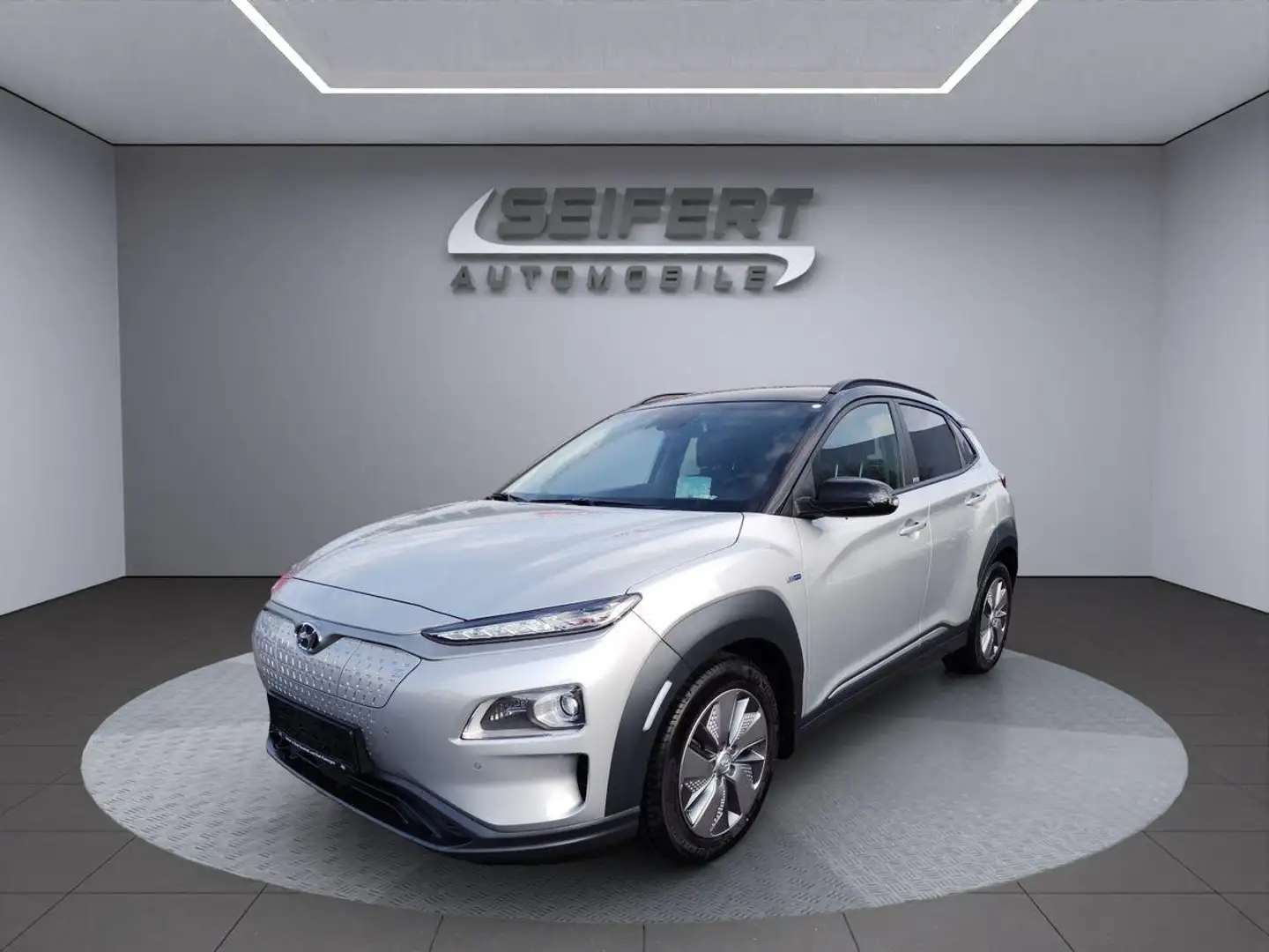 Hyundai KONA Elektro I PREMIUM I FAHRSCHULUMBAU | HEAD-UP | Zilver - 1