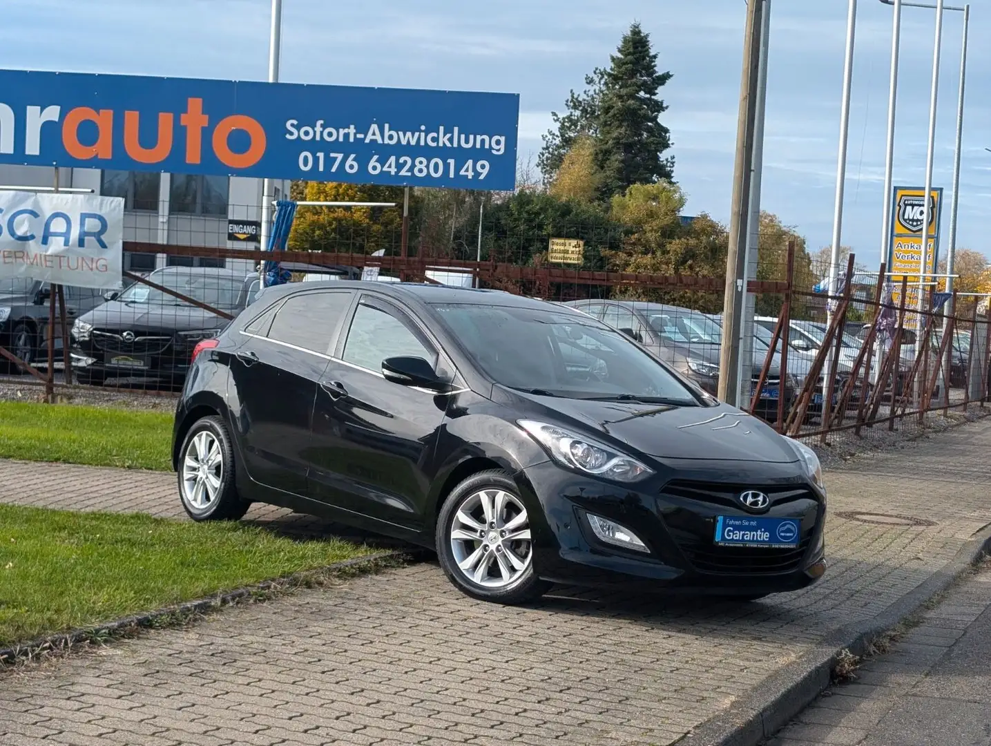 Hyundai i30 Trend*1-HAND*TEMPOMAT*PDC V-H*KAMERA !! Noir - 2