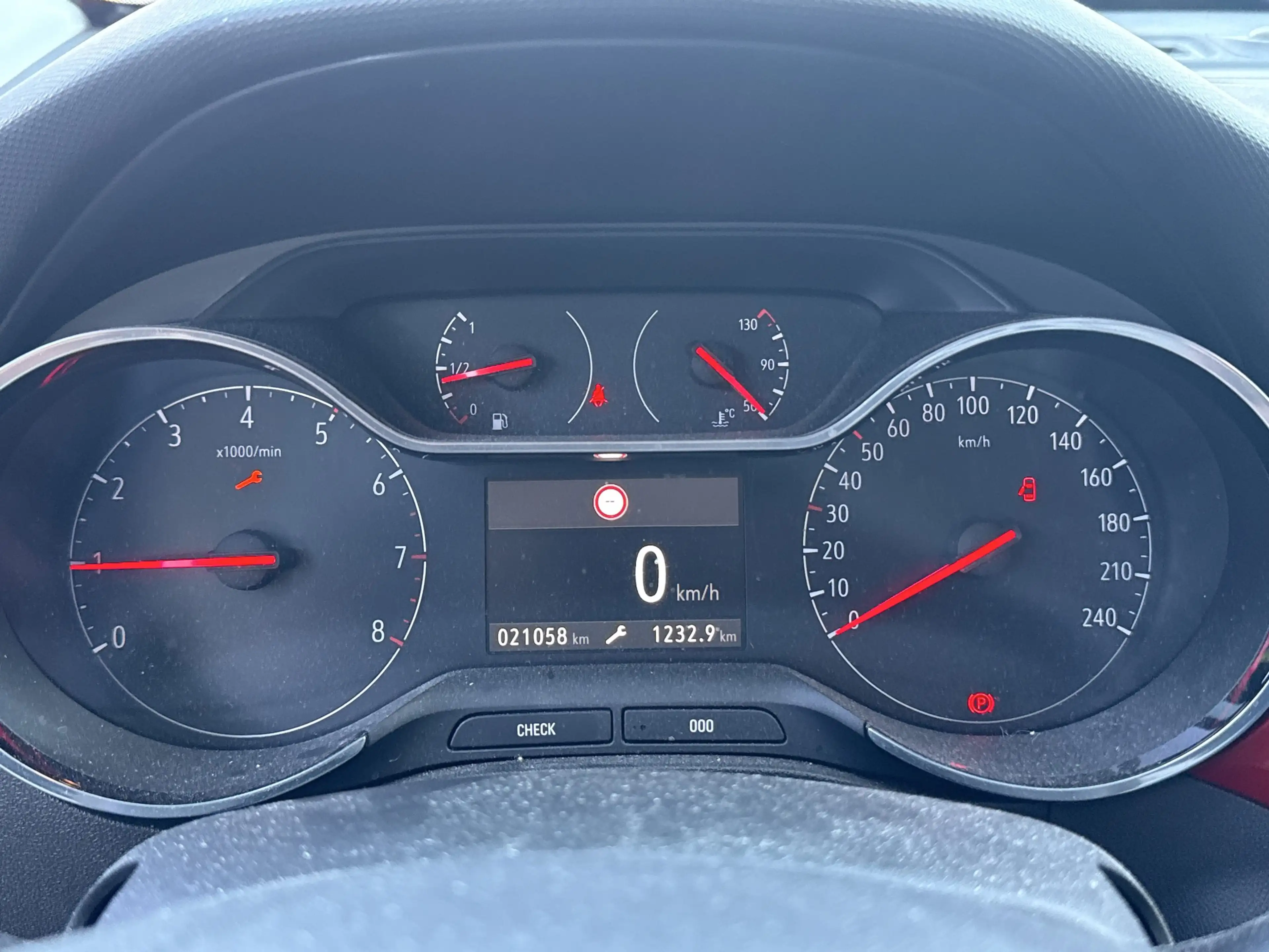 Opel Crossland 1.2 Turbo GS Line LED+2xKlima+KlimaA — photo 9