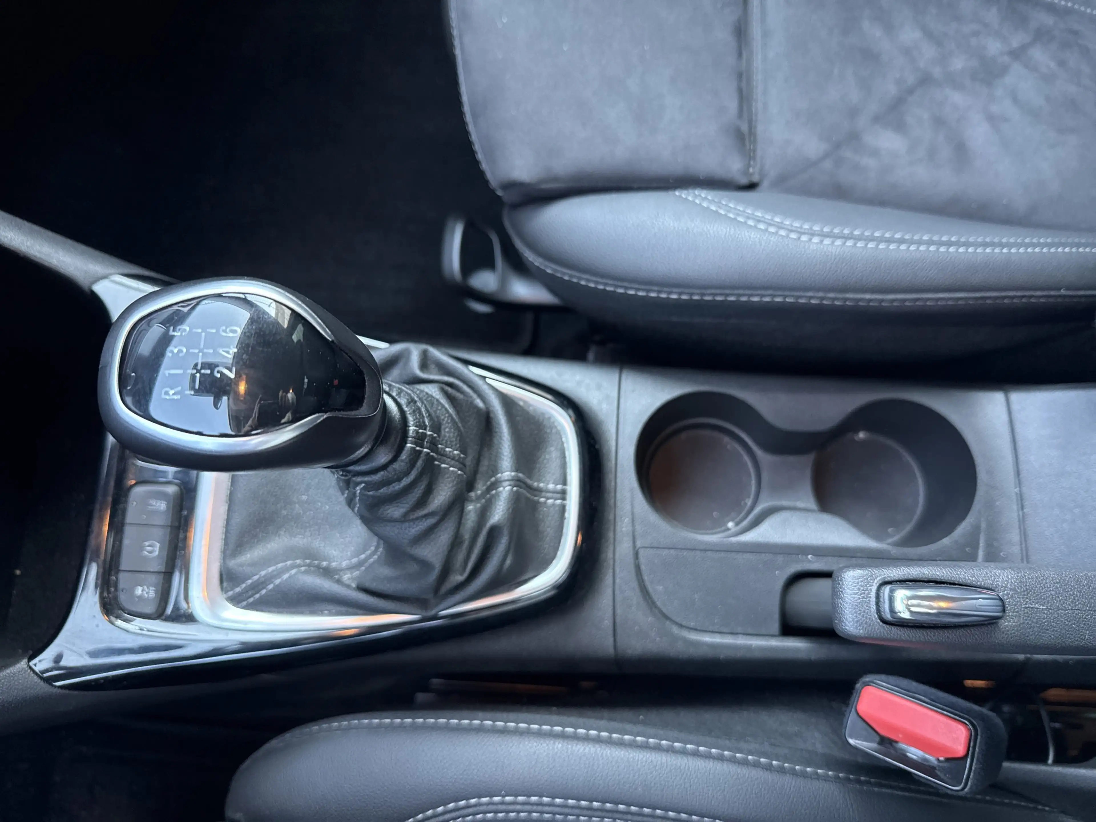 Opel Crossland 1.2 Turbo GS Line LED+2xKlima+KlimaA — photo 12