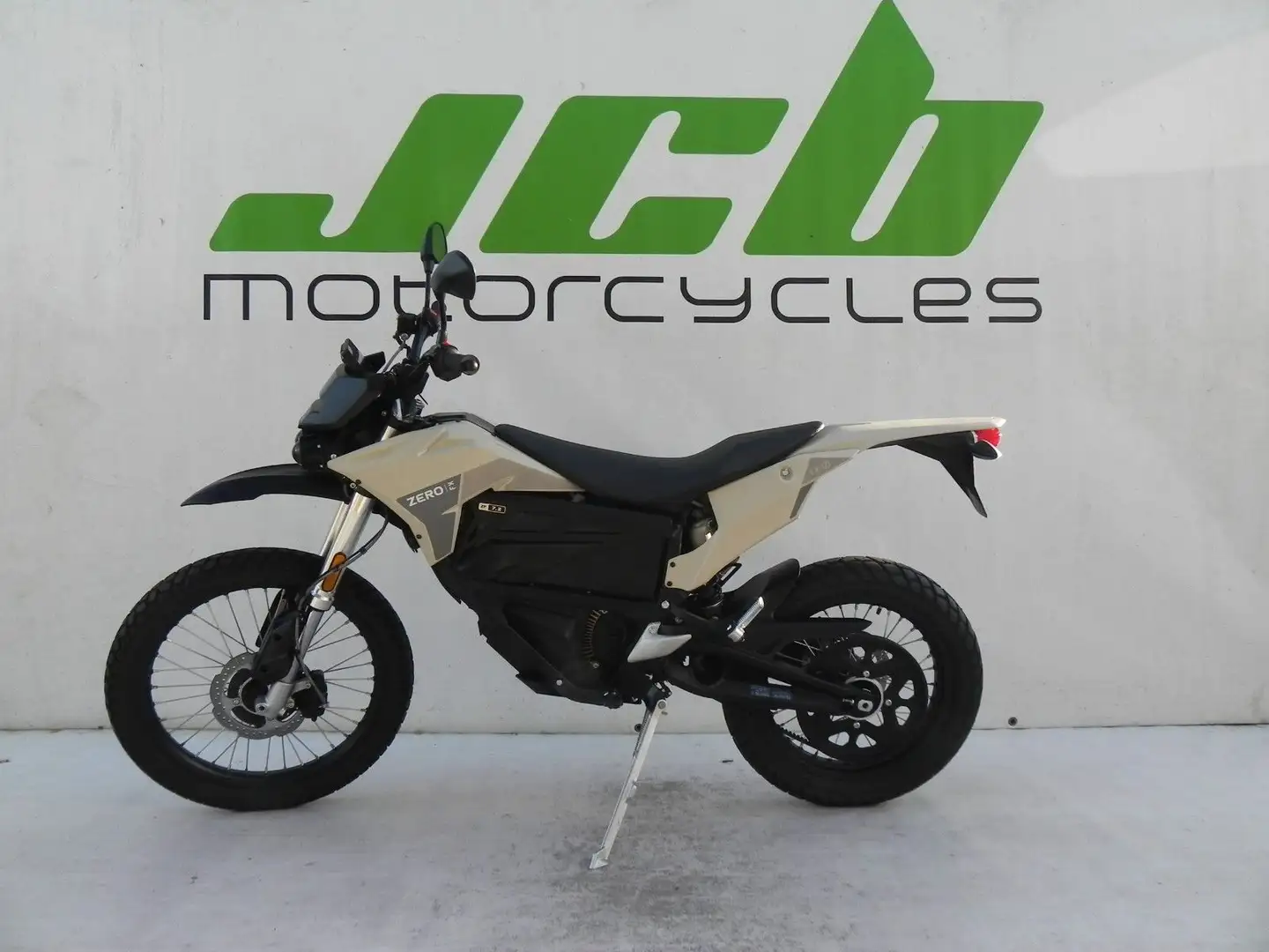 Zero FX ZF 7,2 ABS Бежевый - 1