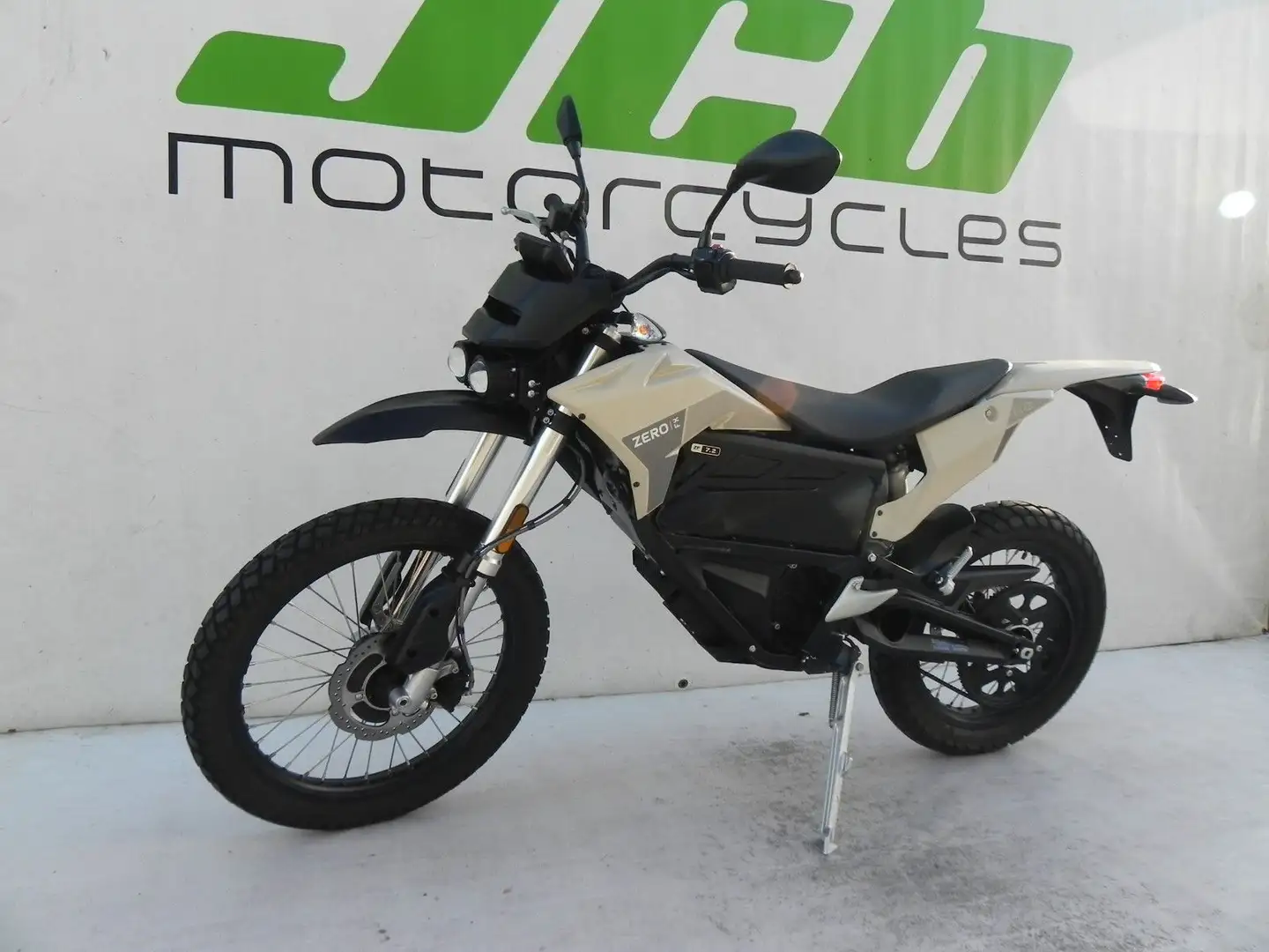 Zero FX ZF 7,2 ABS Бежевый - 2