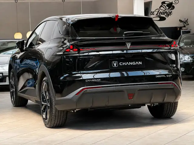 Changan Deepal S07 view 5