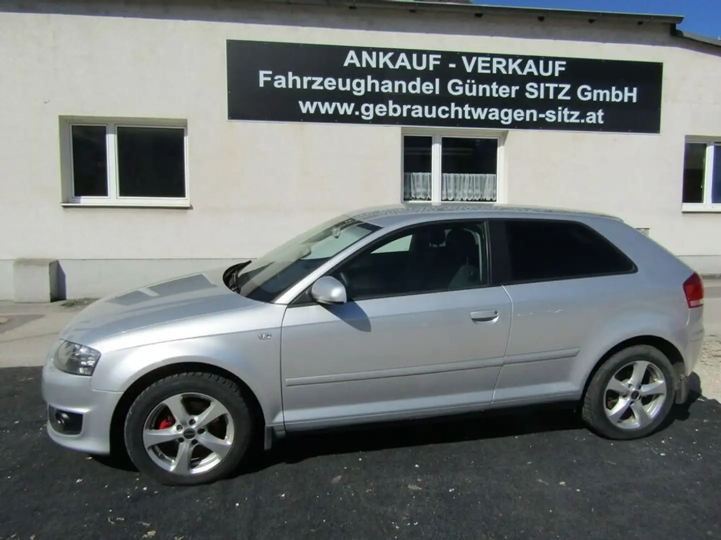 Audi A3 2.0 TDI Ambiente Quattro Silber - 2