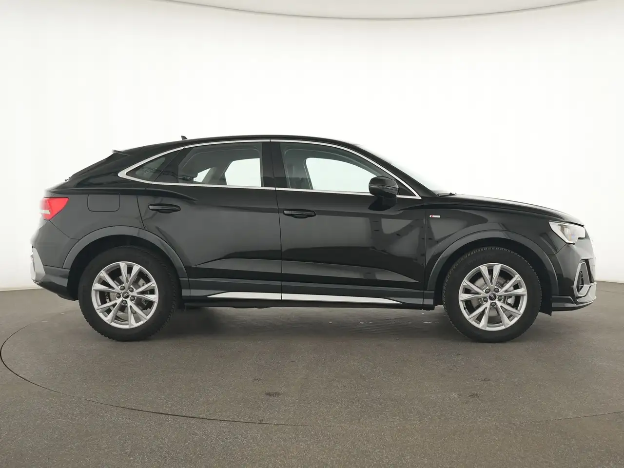 Audi Q3 Sportback S-Line Kamera PDC SHZ Klimaautomatik, миниатюра 5
