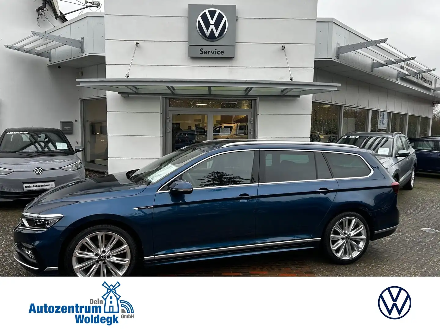 Volkswagen Passat Variant CB 1.5 TSI DSG Elegance Blau - 1