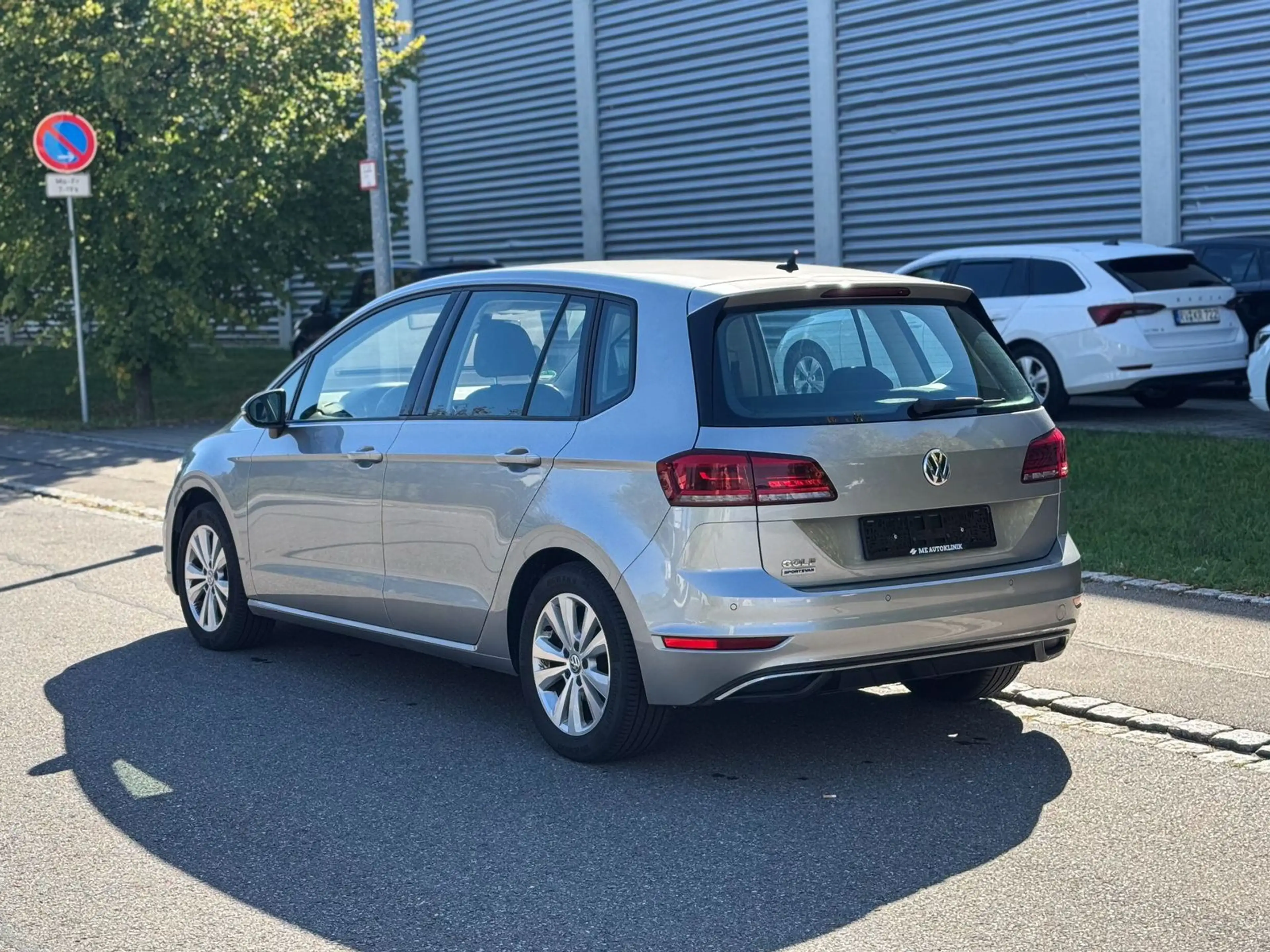 Volkswagen Golf Sportsvan VII 1.5 TSI Comfortline *ACC*PDC* — photo 7