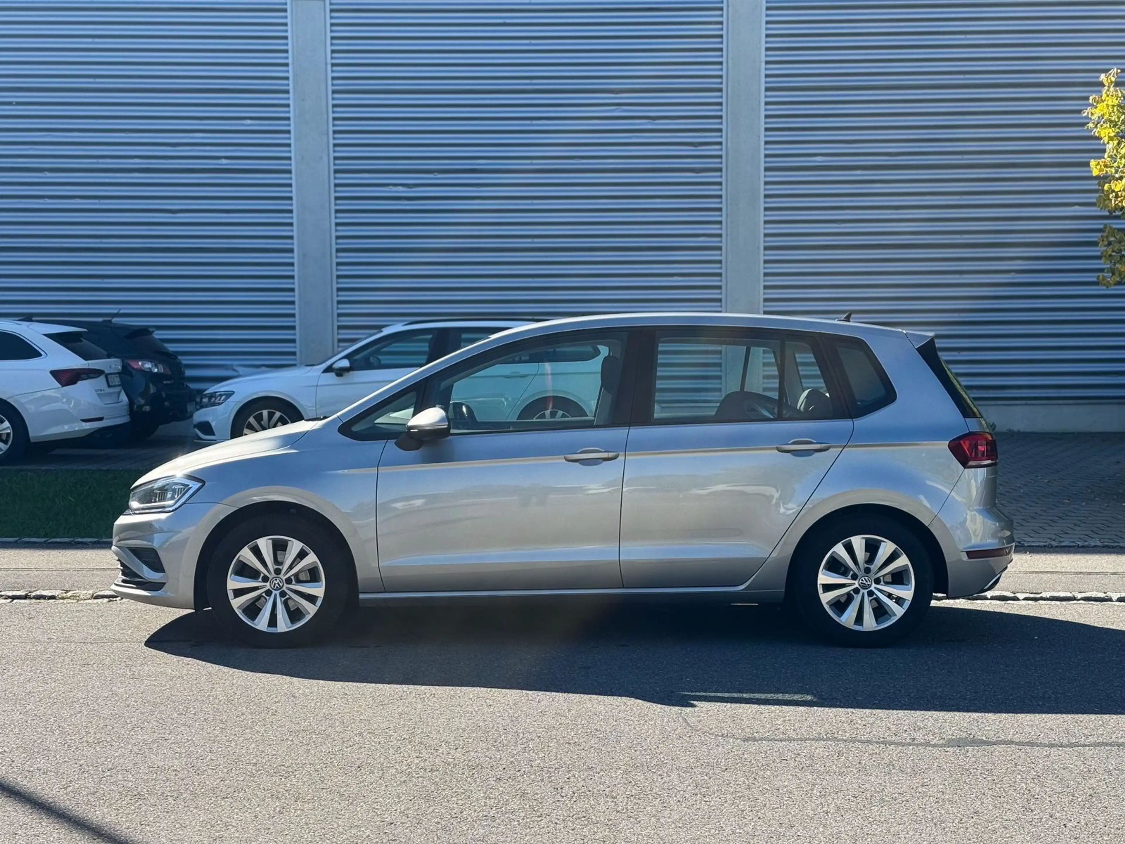 Volkswagen Golf Sportsvan VII 1.5 TSI Comfortline *ACC*PDC* — photo 8