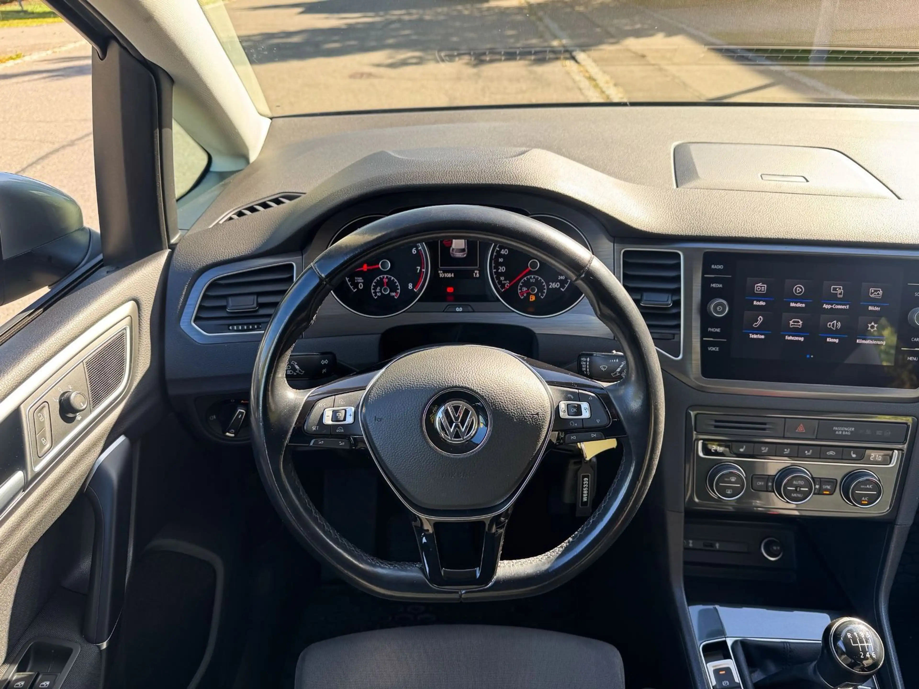 Volkswagen Golf Sportsvan VII 1.5 TSI Comfortline *ACC*PDC* — photo 14