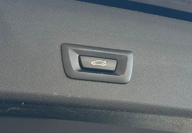 BMW X1 view 25