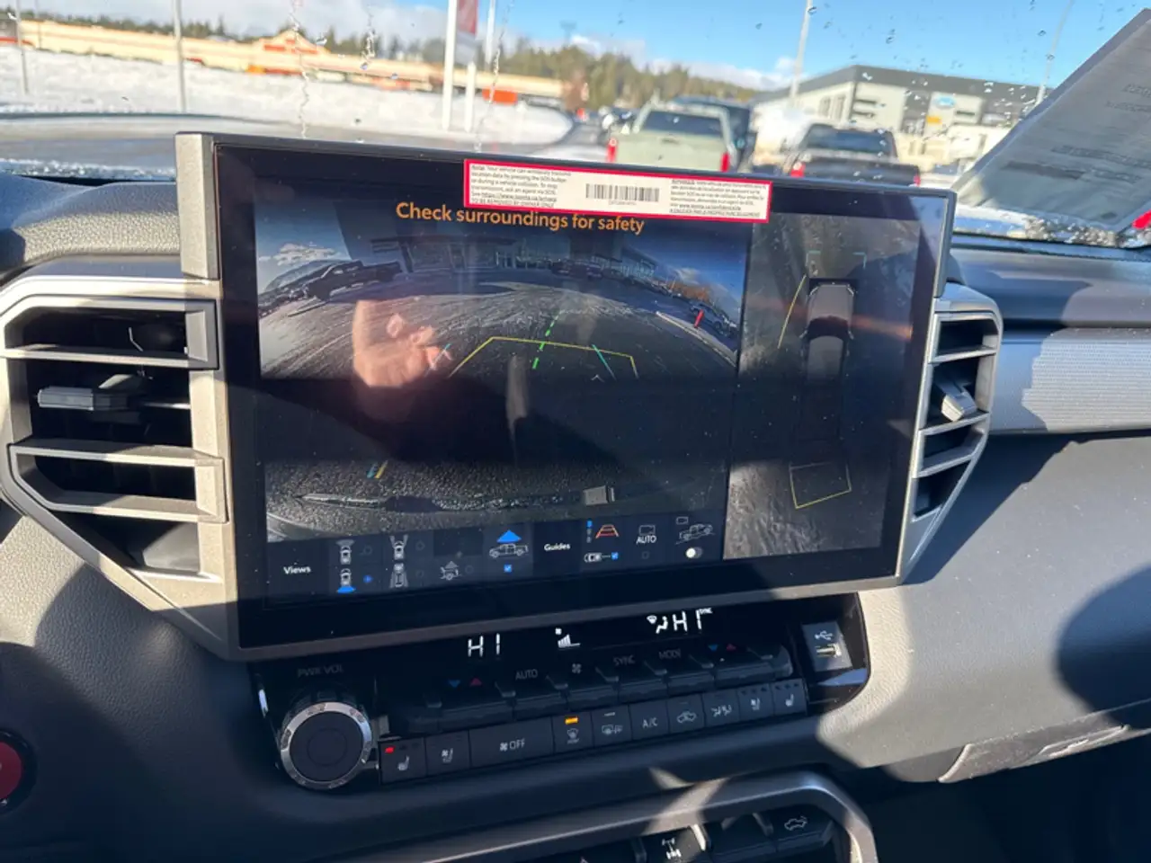 Toyota Tundra снимка Toyota Tundra
