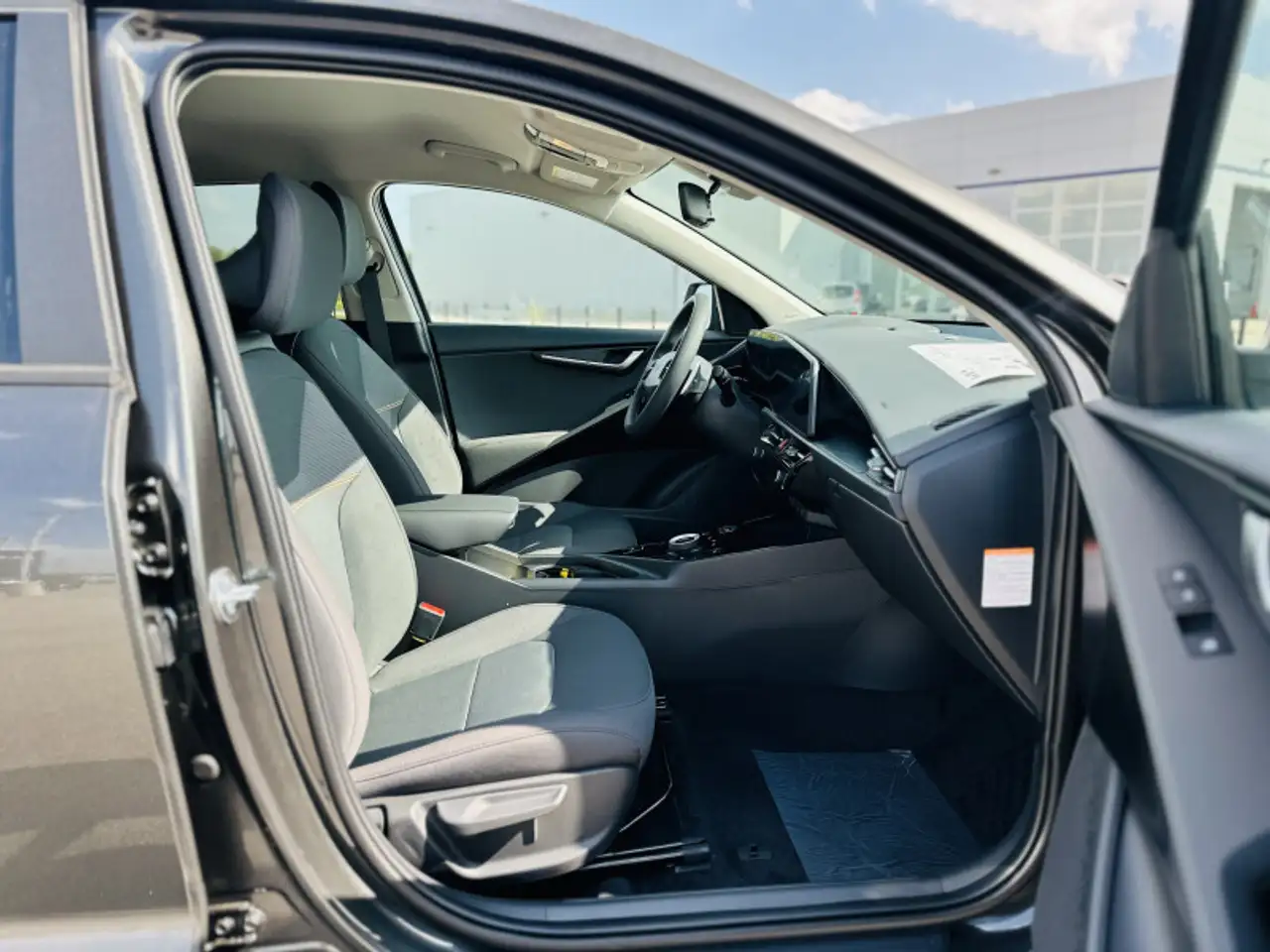 Kia Niro снимка Kia Niro