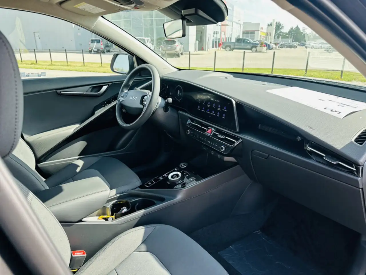 Kia Niro снимка Kia Niro