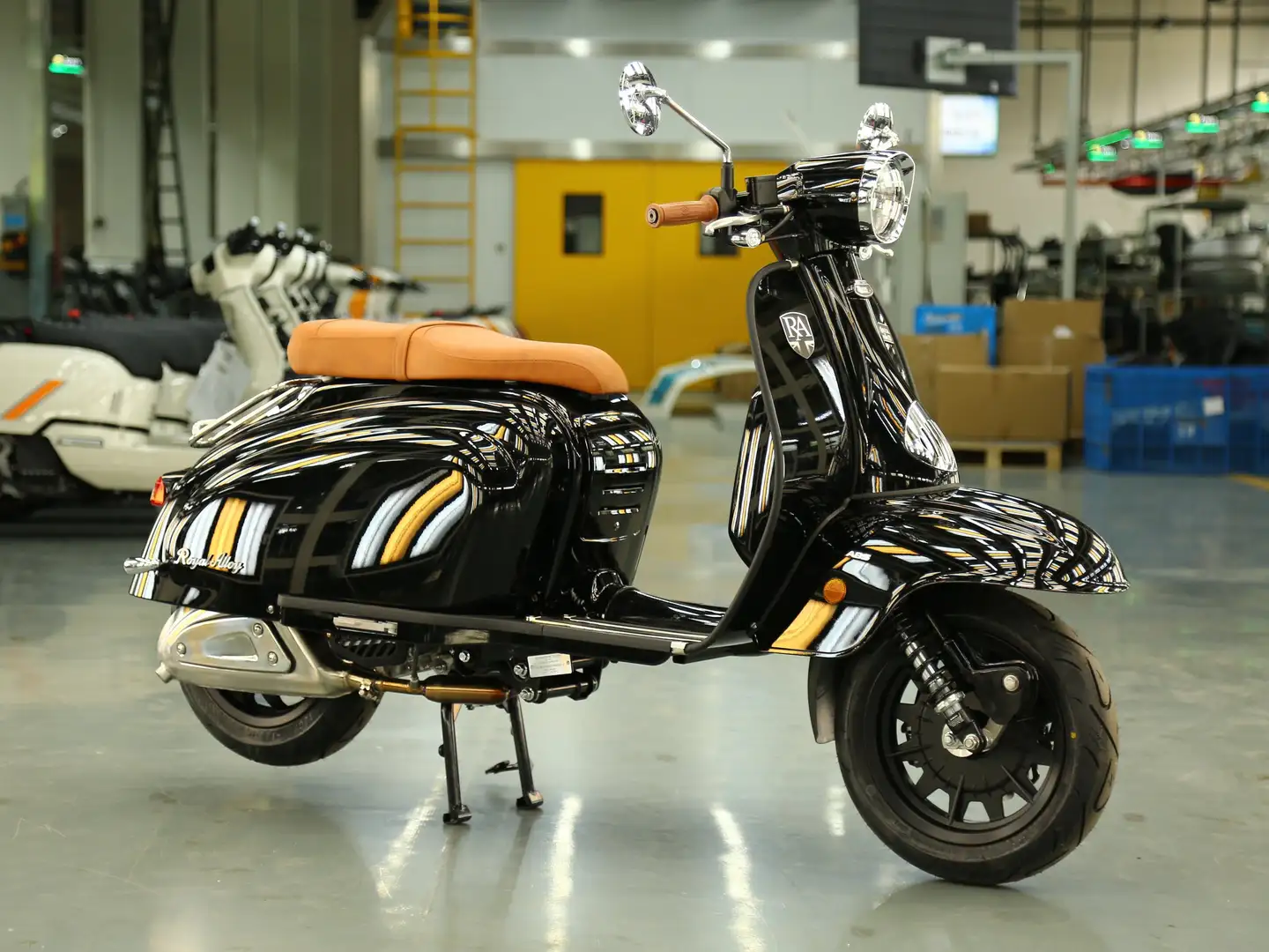 Royal Alloy TG 125 LC ABS TG 125 SE - MY2025 Grau - 1