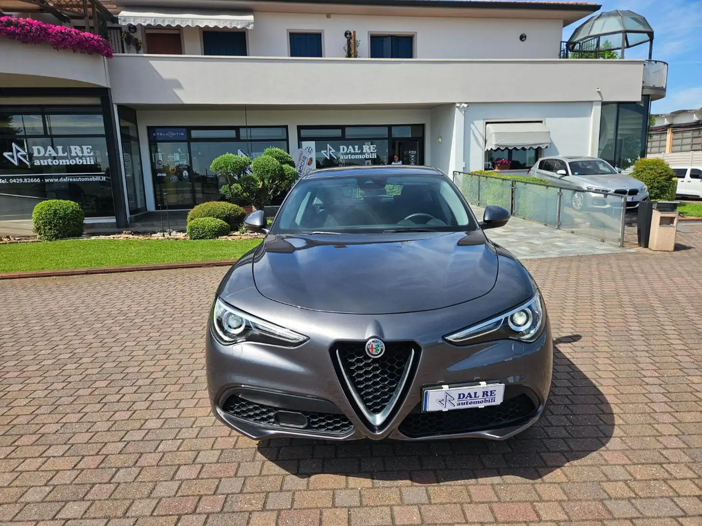 Alfa Romeo Stelvio 2.2 Turbodiesel 160 CV AT8 RWD Business Grigio - 1