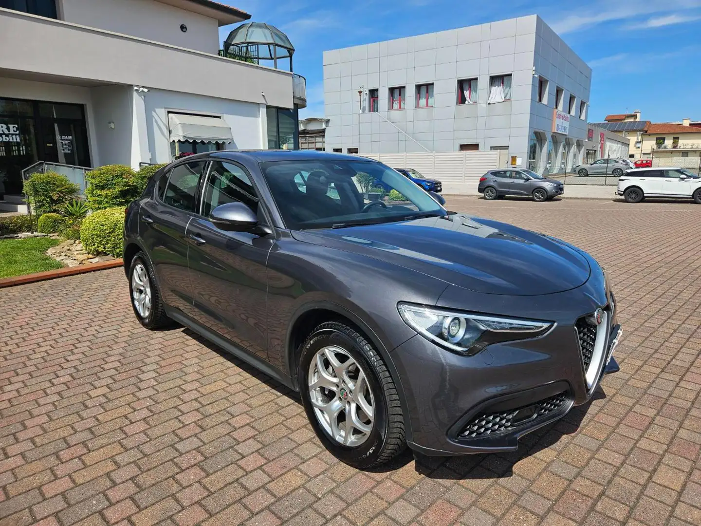 Alfa Romeo Stelvio 2.2 Turbodiesel 160 CV AT8 RWD Business Grigio - 2