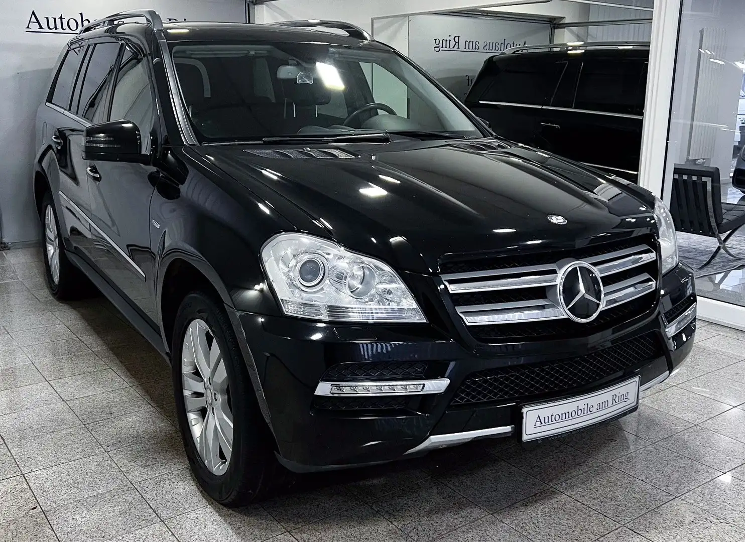 Mercedes-Benz GL 350 CDI 4Matic Navi Xenon 7 Sitze PDC AHK !! Negru - 1