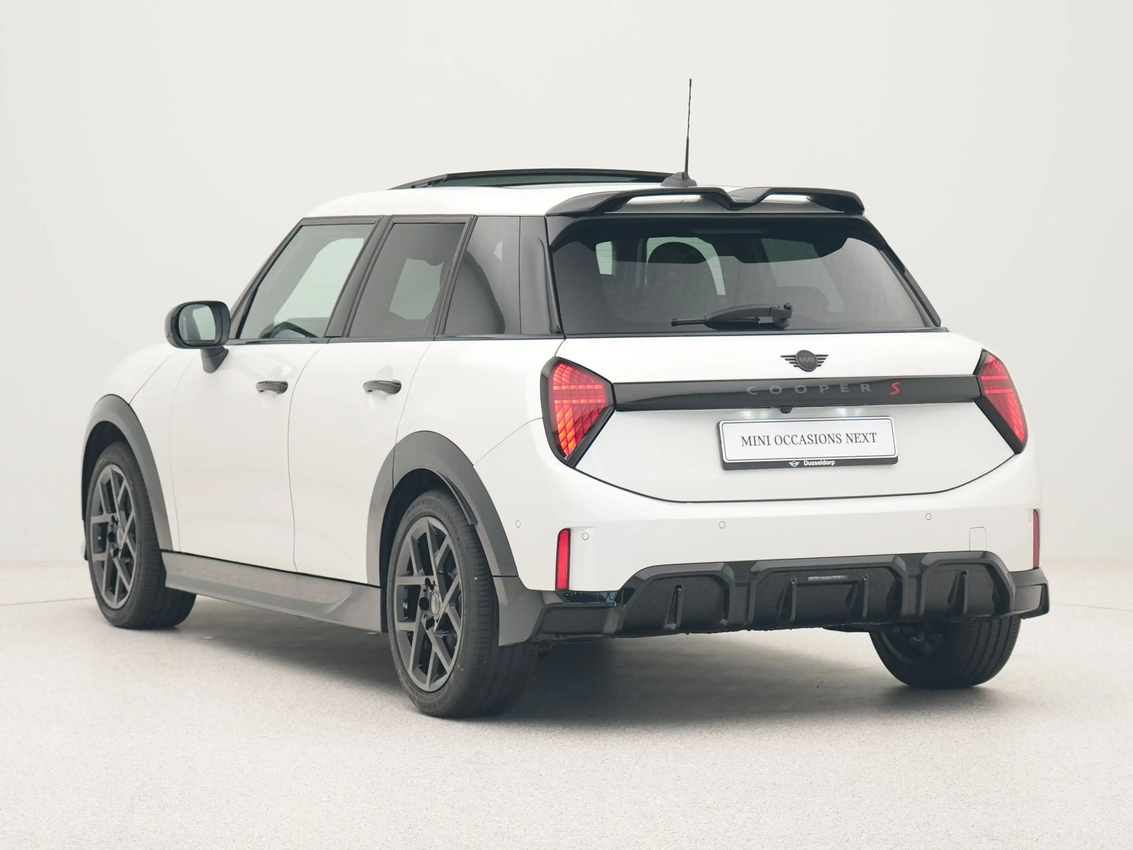 MINI Cooper S 5-deurs John Cooper Works Pakket M — photo 10