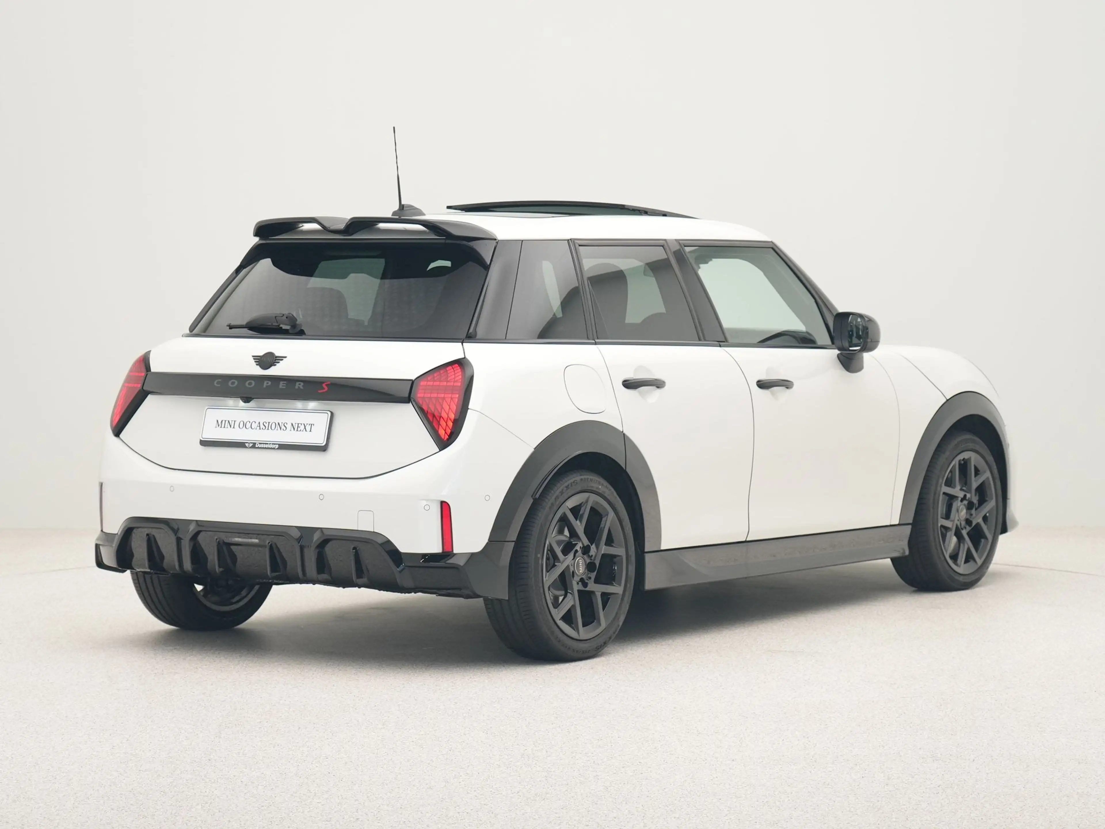 MINI Cooper S 5-deurs John Cooper Works Pakket M — photo 9