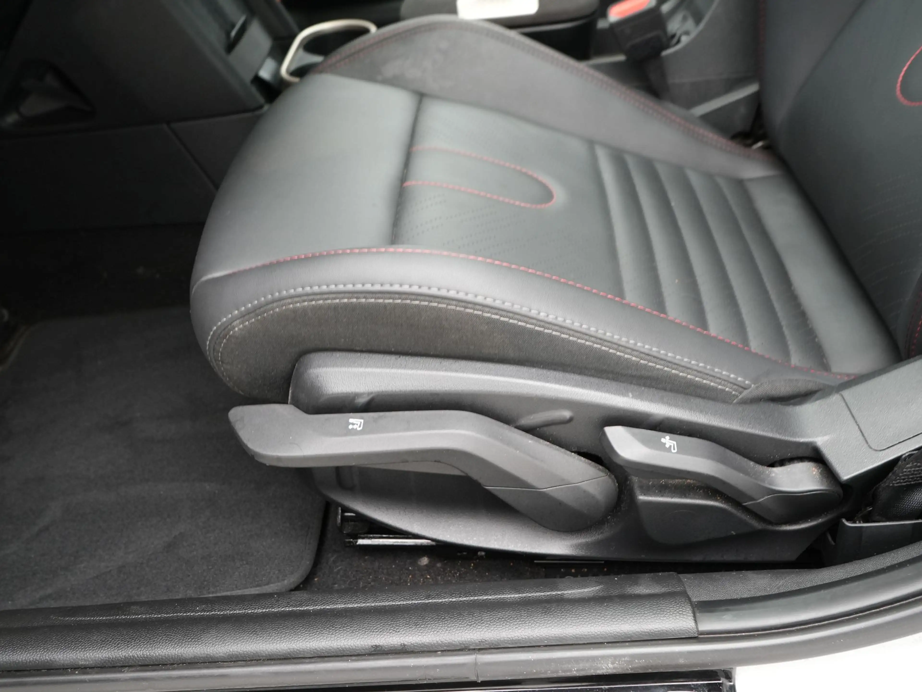 MINI Cooper S 5-deurs John Cooper Works Pakket M — photo 15