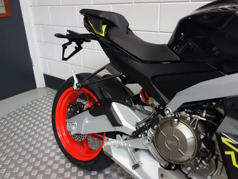 Aprilia RS 660 - foto 5