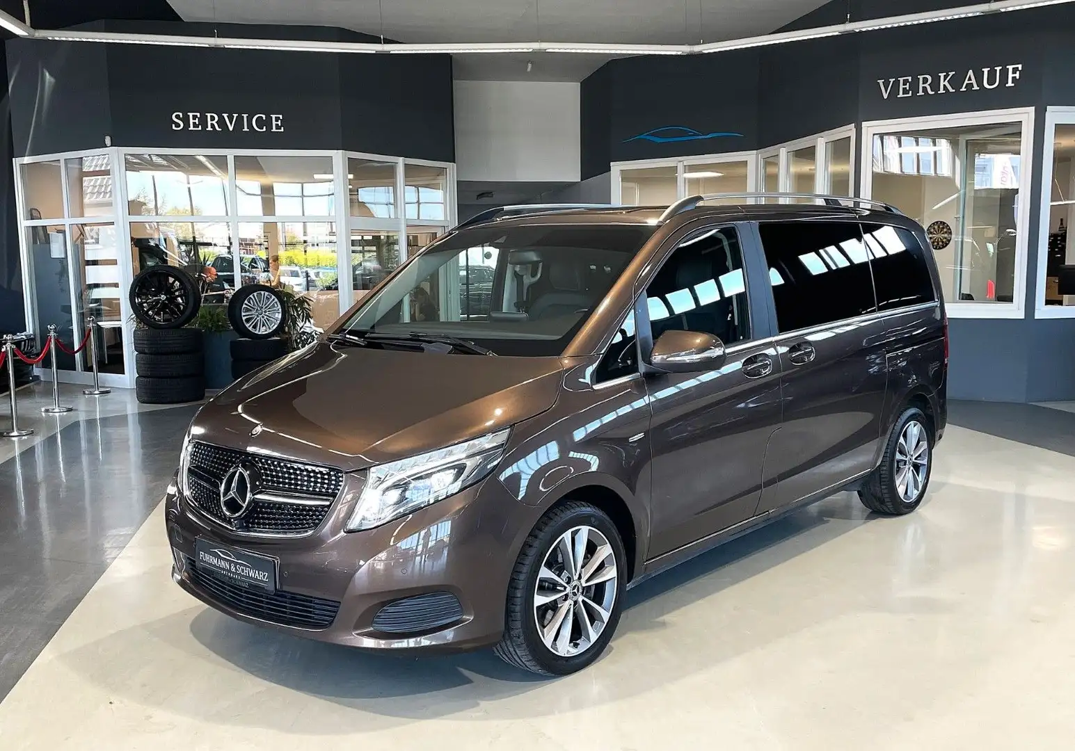 Mercedes-Benz V 250 Avantgarde NAVI-COM+AHK+Leder+360*+MEMO Braun - 1