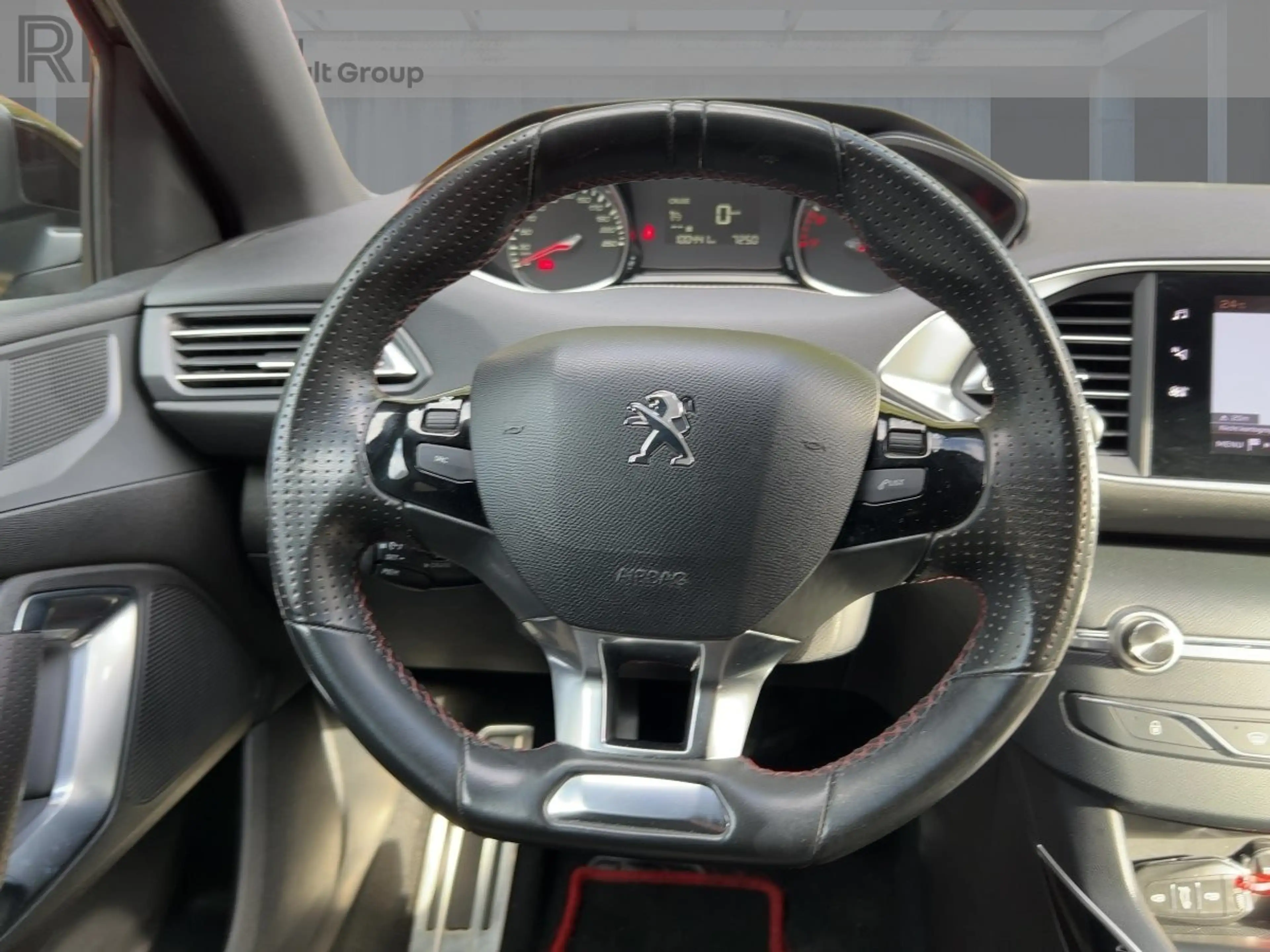 Peugeot 308 1.2 PureTech 130 SW Allure Apple CarPlay PDC — photo 11