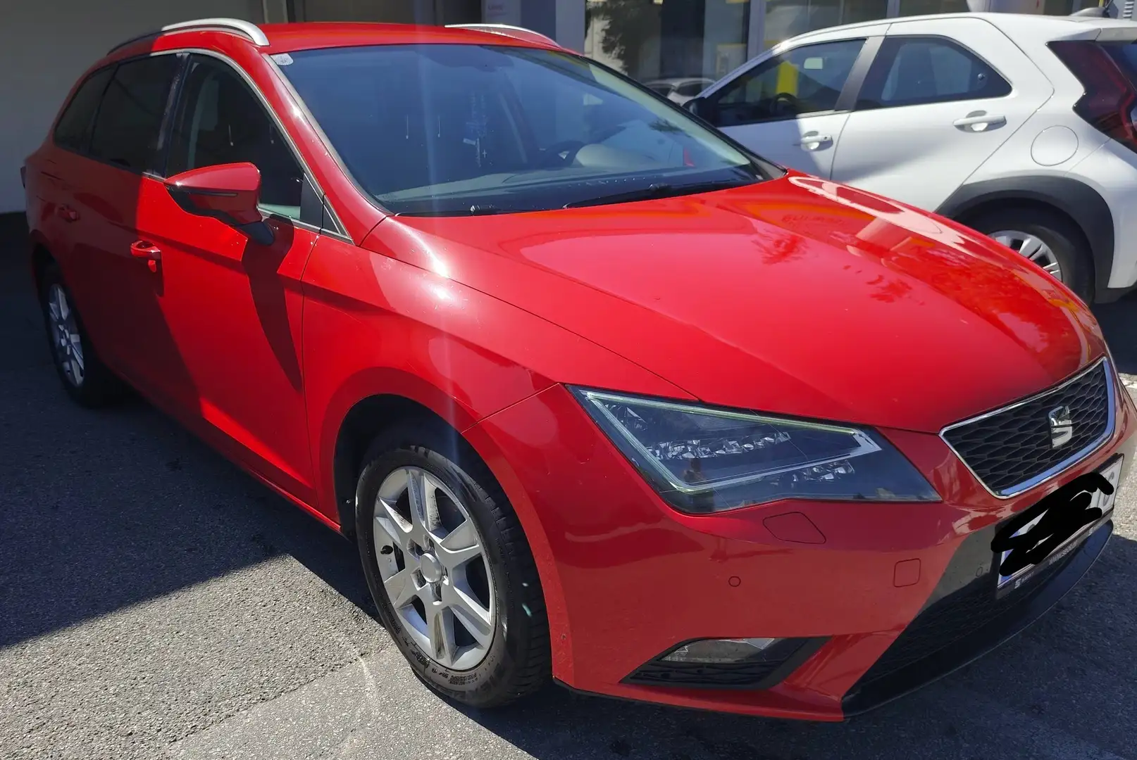 SEAT Leon Leon ST Business 1,2 TSI Start-Stopp Business Rot - 2