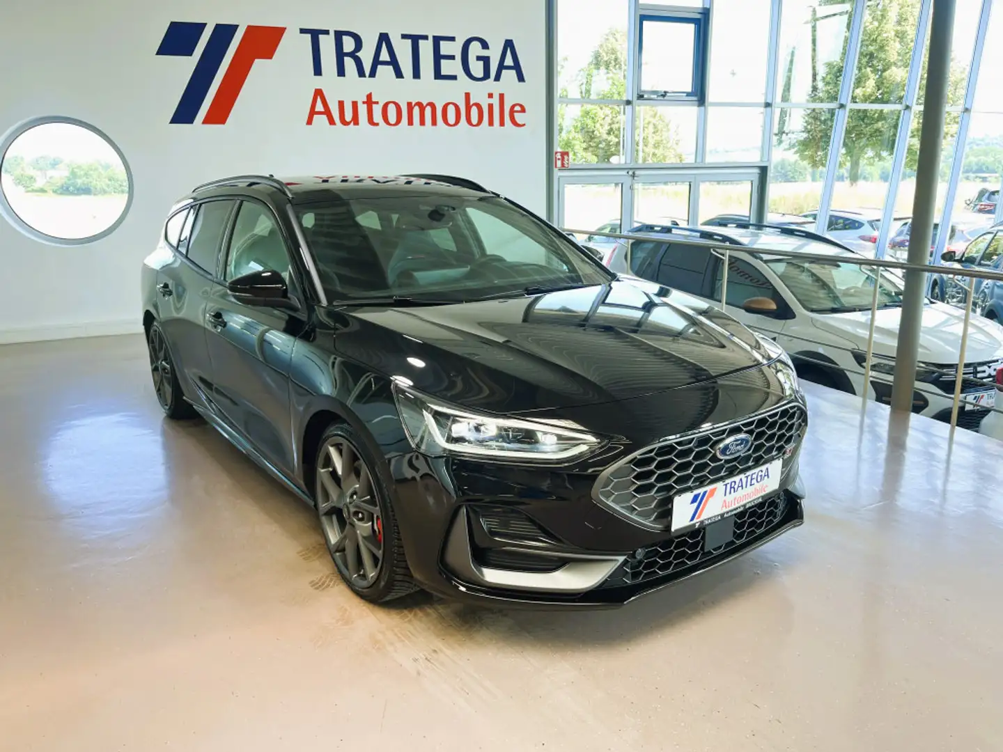 Ford Focus Turnier ST XPano AHK ACC B&O Winter-P. Negro - 2
